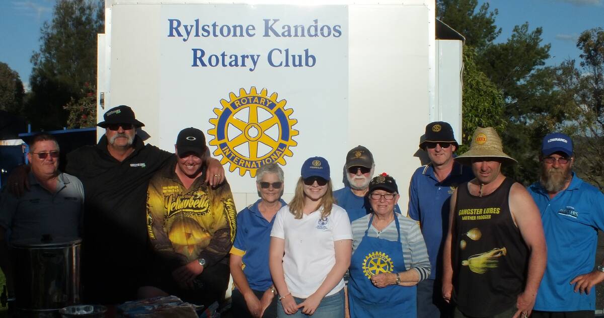 Fisherfolk and Rotary members at the Australian Freshwater Masters Fishing Competition at Windamere Dam.