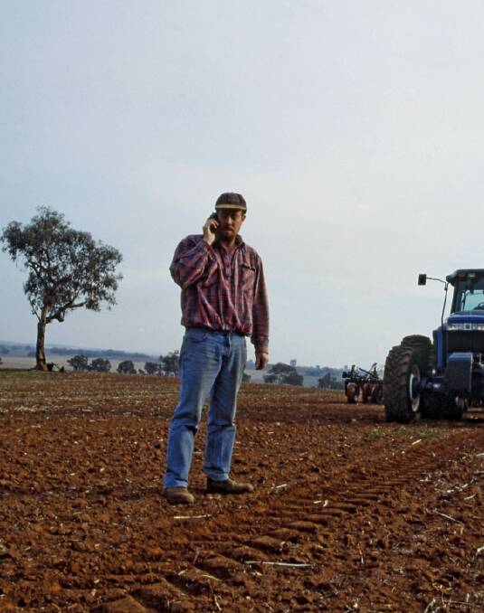 Sixty five per cent of farmers are unhappy with mobile services, according to a 2015 NSW Farmers survey. 