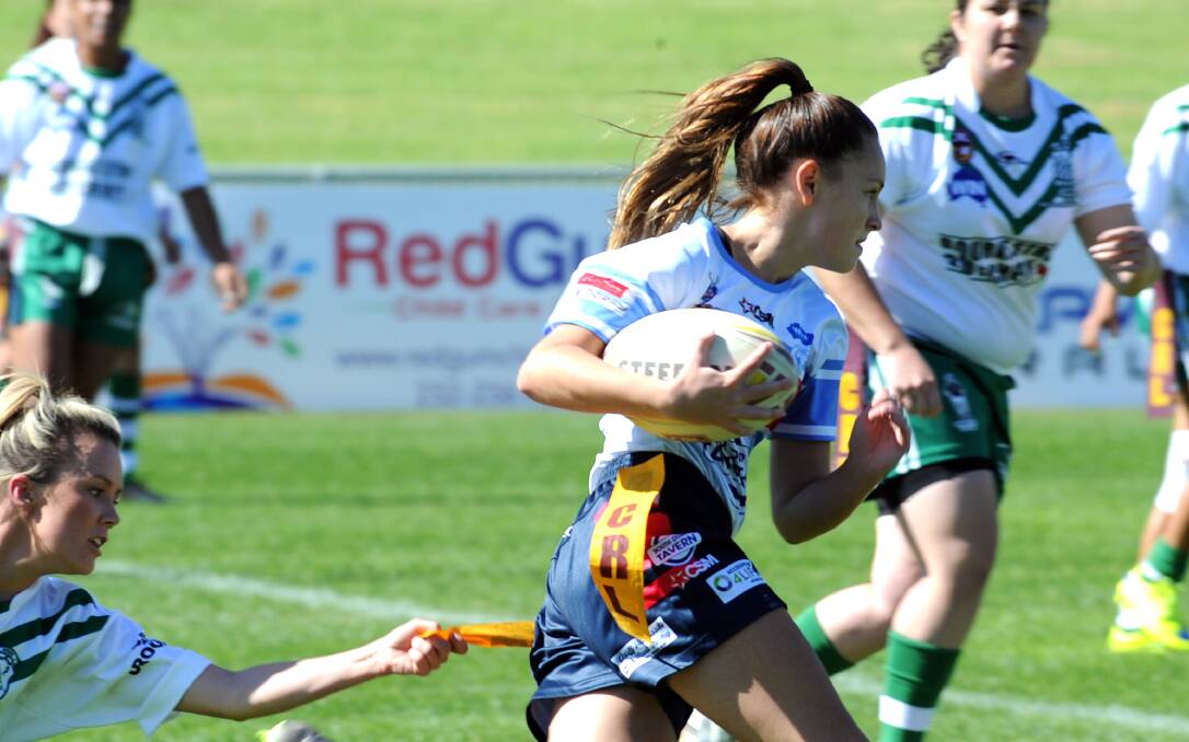 RAIDER RAMPAGE: Zoe Warwick in action for the Macquarie Raidettes in 2016. 