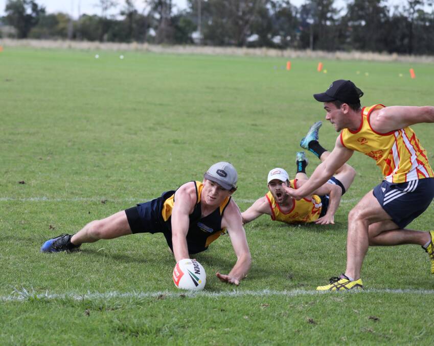 TOUCHING DOWN: The Mudgee Touch Football Association 2017-18 season gets under way at Glen Willow this Tuesday and Thursday evenings. Photo: Simone Kurtz.
