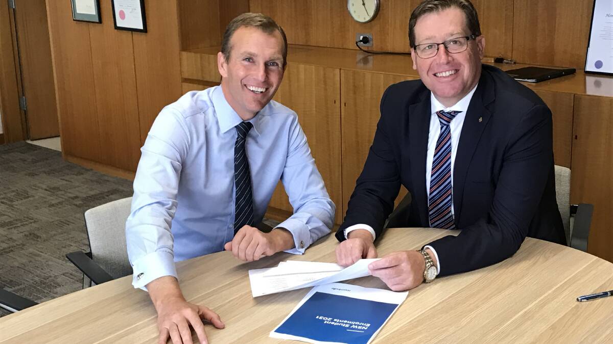 Minister for Education Rob Stokes and Member for Dubbo Troy Grant.
