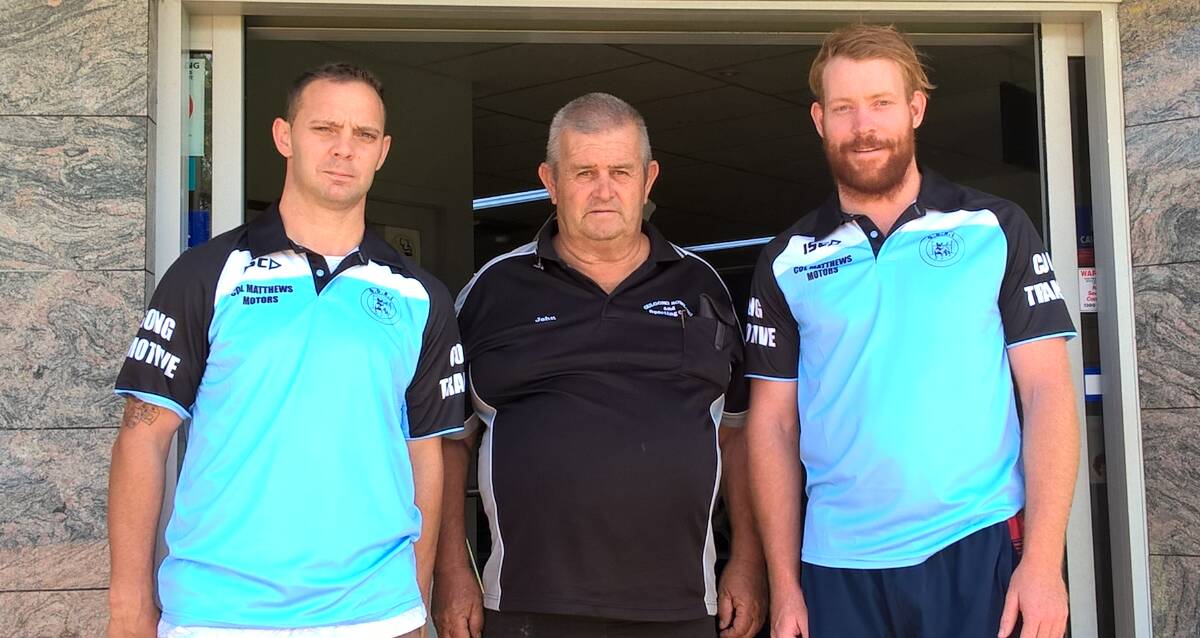 TEAM 2017: Gulgong Terriers new coach Robbie Dowton (left) and captain Brad James (right), with John Mobbs - major sponsor Gulgong Bowling and Sporting Club director.