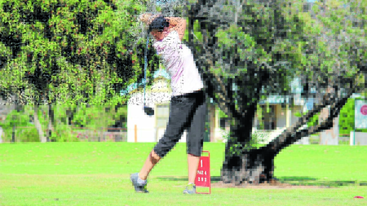 Mudgee’s Shelly Best (pictured) and Abby Wilkins will play at the Golf New South Wales Fourball Championship next week. PHOTO: DARREN SNYDER