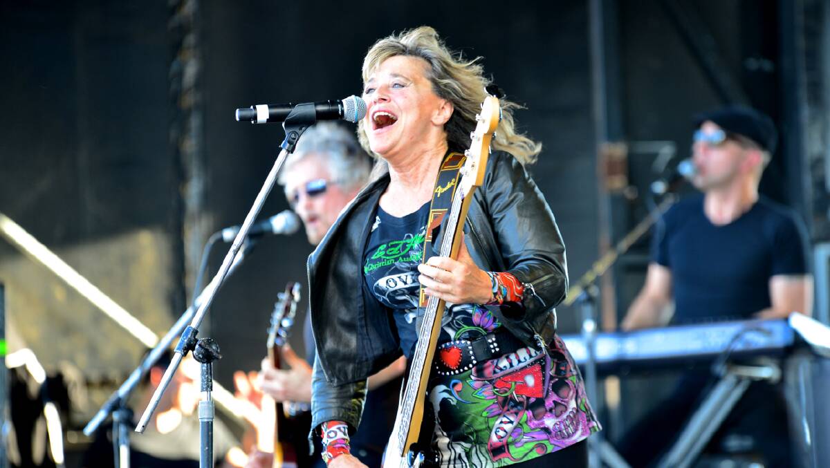 Suzi Quatro heats up the stage at Parklands Resort on Saturday. Photo by Col Boyd