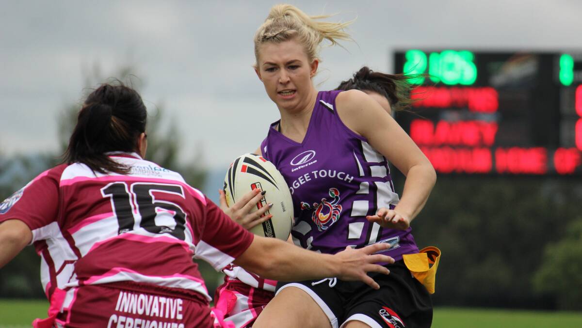 Mudgee Dragons' Taylah O'Brien in the club's inaugural women's league tag match on Saturday at Glen Willow Regional Sporting Complex. PHOTO: DARREN SNYDER