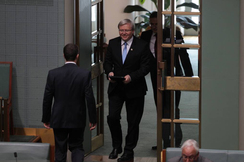 Kevin Rudd enters question time. Photo: Fairfax Media