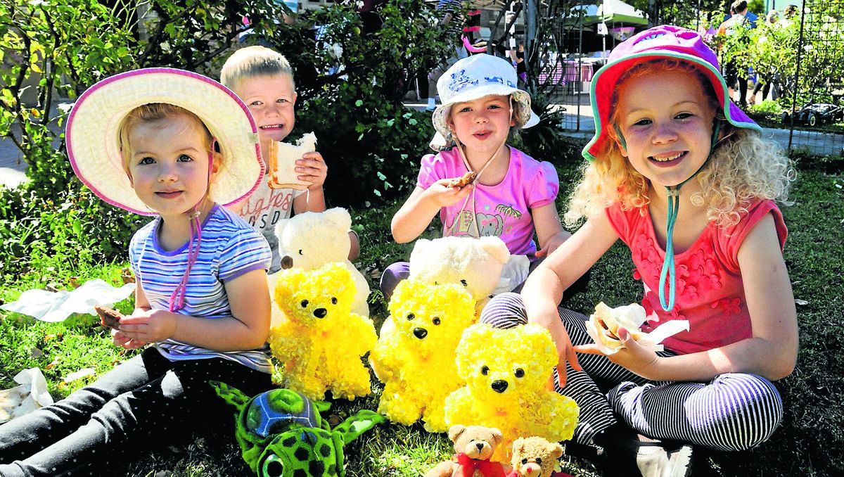 The Teddy Bears were having a picnic with Piper Etherington, Xavier Gould, Cameron and Harriet Etherington. 	270413SS/TeddyBearsPicnic/1459