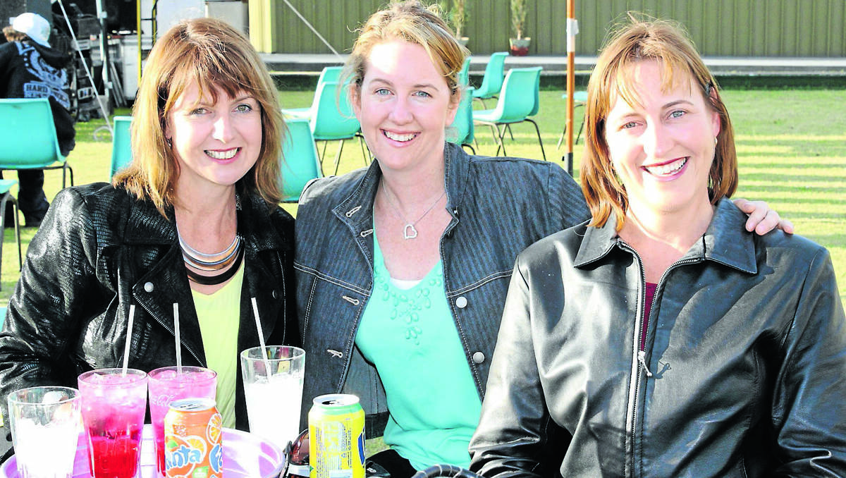 Maree Nott, Rebecca Daniell and Toni Althofer settled down for an afternoon of FABBA Fun.
