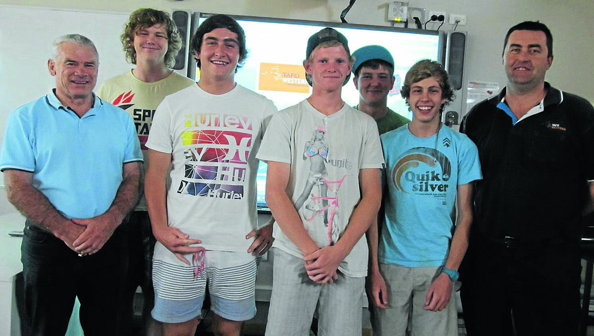 NSW Origin Legends CEO Chris Anderson (left) with LINK trades students  Chris Mason, Jamie Kent, Bailey Roberts, Jeffery Kimm, Ben Andrews and Andrew Williams.	301112/LINK/007