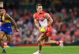 Luke Parker will not be rushed back into AFL action by the Swans. (Steven Markham/AAP PHOTOS)