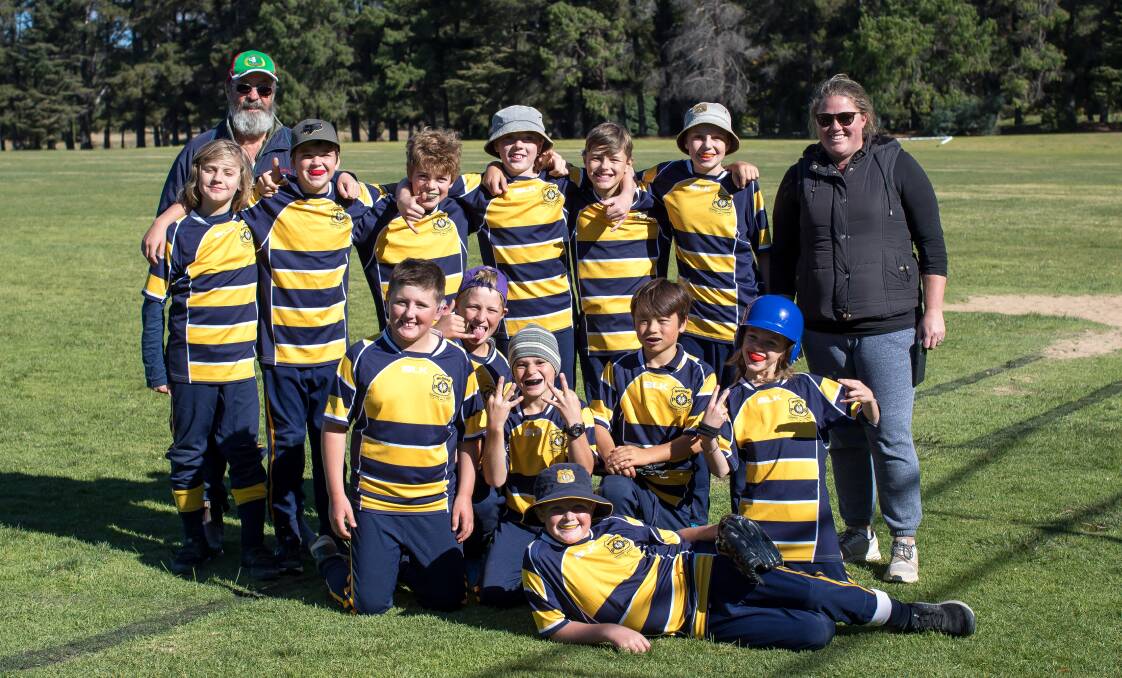 WINNERS ARE GRINNERS: The Mudgee Public School softball team, who are now the Boys Western Region Softball Champions for 2021. Photo: Sally Taylor Photography.