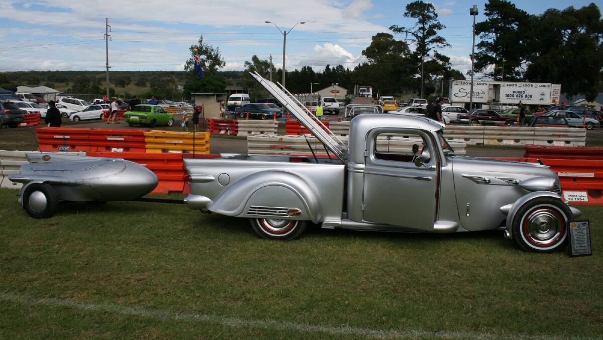 Hear them Roar: “The scar” Swillborne and attracted a lot of onlookers at last year’s show. Rylstone Kandos Street Machine Club is seeking sponsors for 2018. 63794066