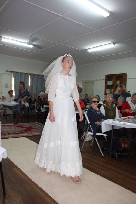 The Gulgong Branch of the Red Cross recently held a Vintage Bridal Gown Parade in the CWA Hall Gulgong. Around 70 women attended to watch the parade of the 42 bridal gowns dating from around 1926 to present.