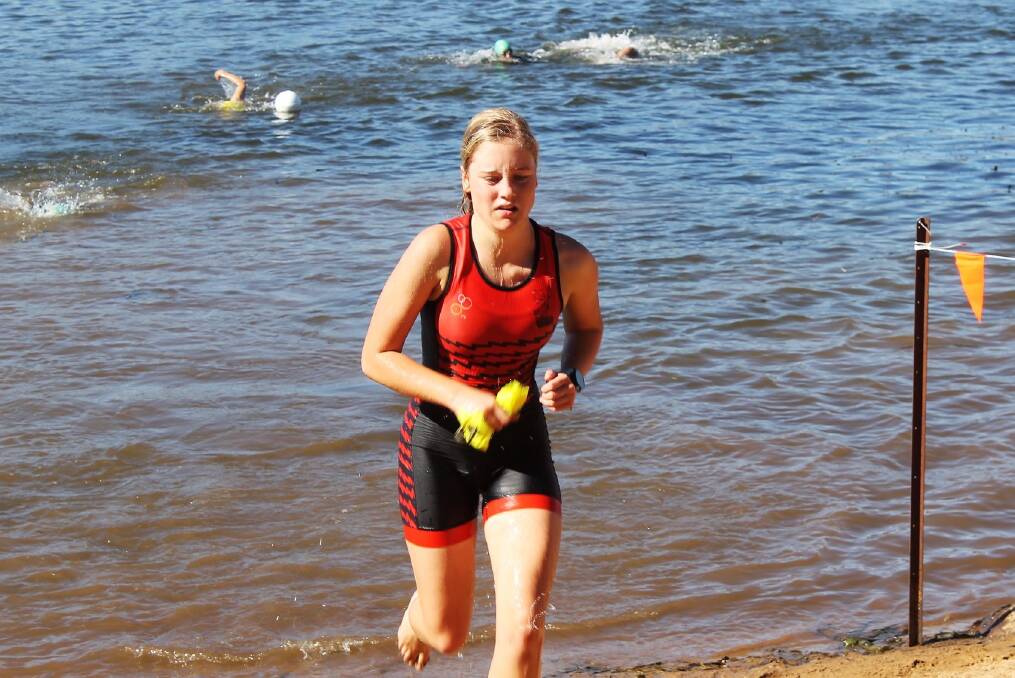 YOUNG GUN: Sian Potter, 16, began triathlon four years ago and has continued to impress with her consistent top poll times in the Central West Inter-Club Triathlon Series under 20 female sprint category. Photo: Supplied