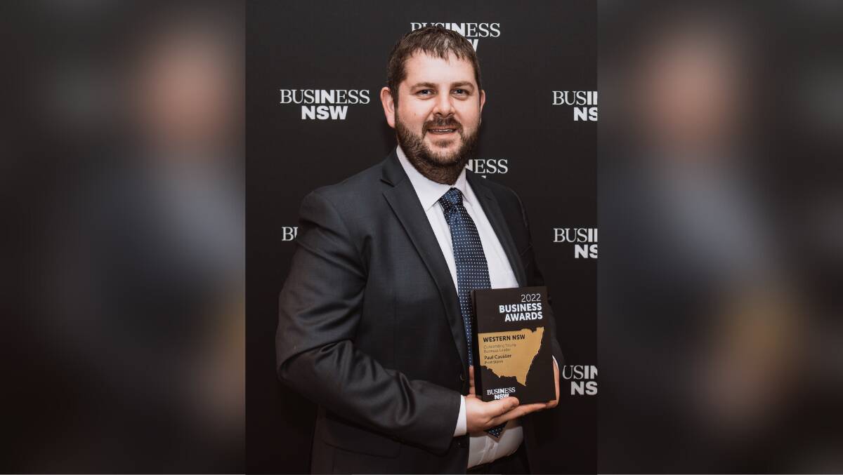 Paul Cavalier with his 2022 NSW Western Business Awards trophy. Picture: Supplied