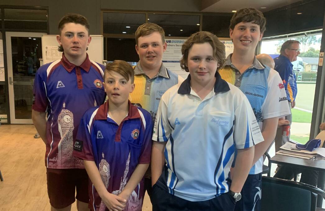 GO TEAM: Mudgee and Gulgong Junior Bowlers Tom Rich, Sam Rich, Lachlan
Thompson, Jeremy Wood and Patrick Butlin. Photo: Louise Butlin