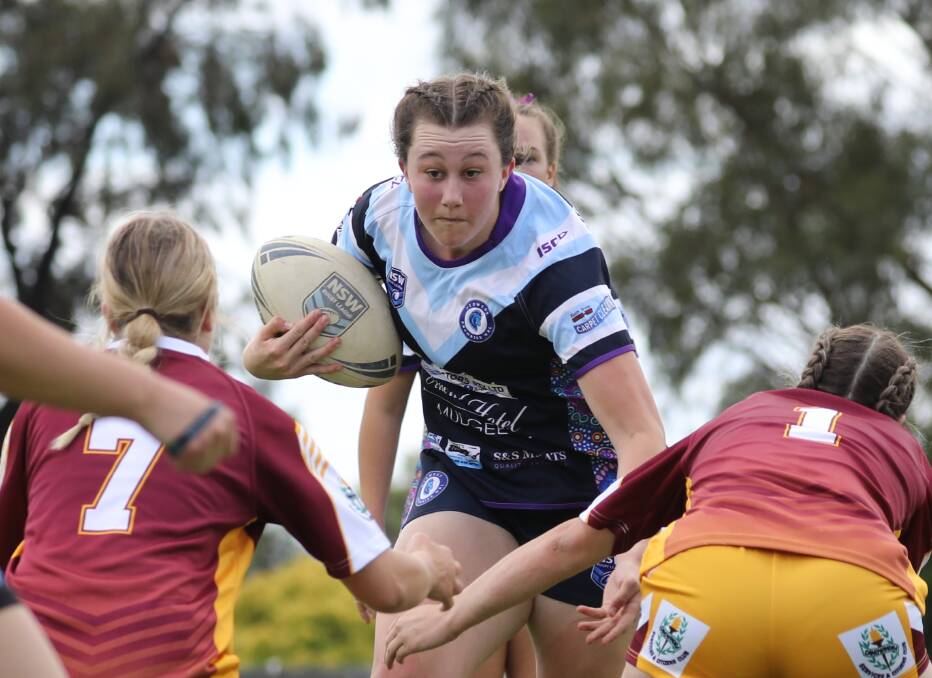 IN ACTION: Jasmine Lane breaking through Woodbridge's defence in the Western Women's Rugby League competition on February 12, 2022. Picture: SIMONE KURTZ