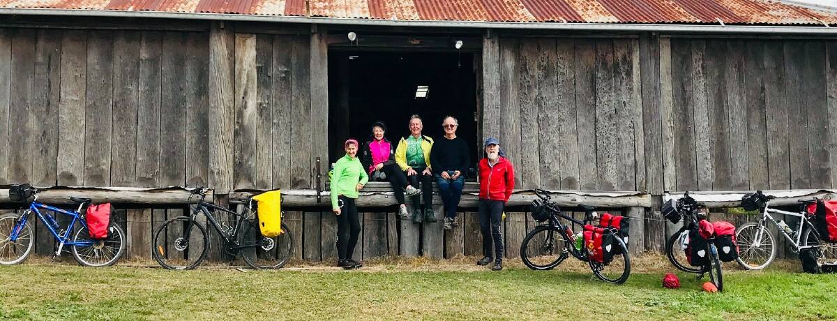 TEAMWORK: Members of the CWC Trail organising team at Digilah wool shed near Dunedoo. Picture: ROSS MAYBERRY