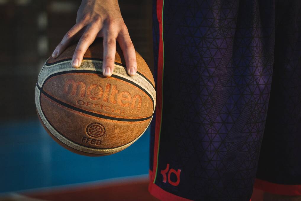 BASKETBALL: Seven rounds into the Mudgee Men's basketball championships, Mayso's Pro Shop leads the competition on 24 points. Photo: Pixabay