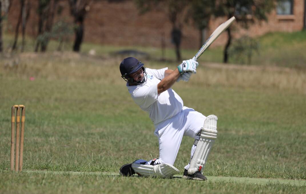 SAVE OUR CRICKET: Gulgong Disctict Association will hold a general meeting to propose a new senior cricket competiton to save region's cricket. Photo: Simone Kurtz