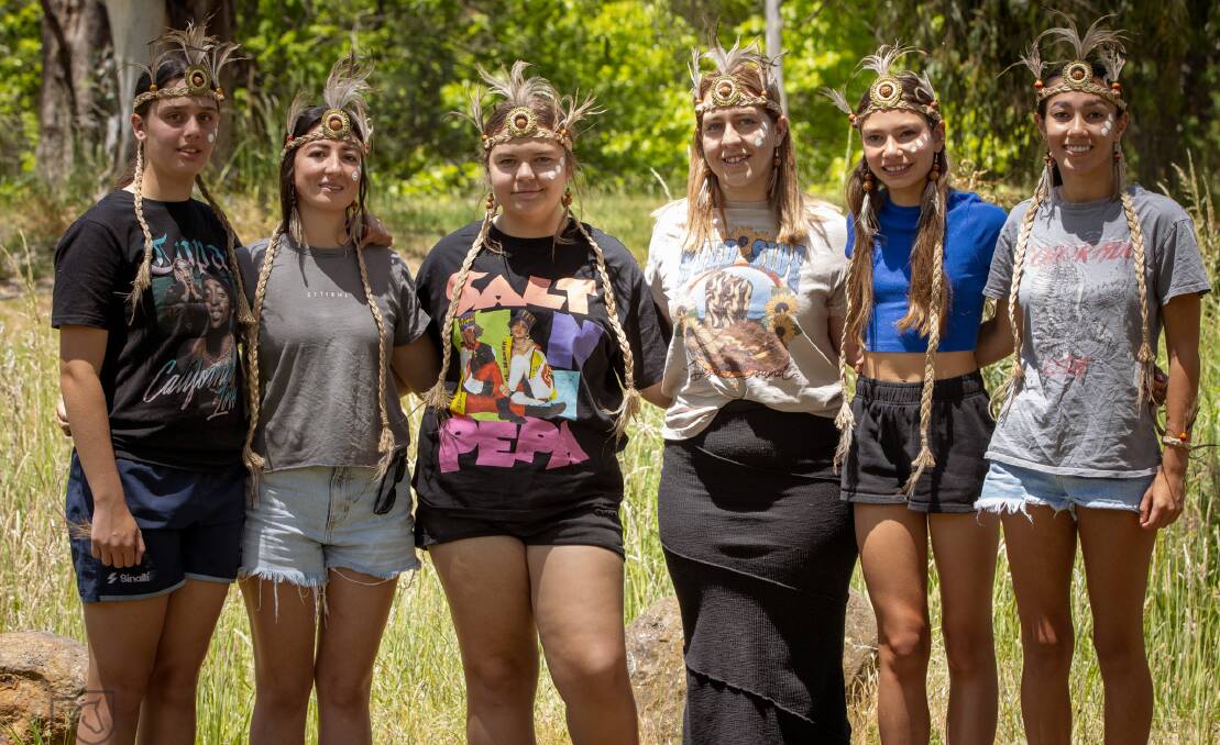 Walanmarra Mulungan Indigenous dance group from Orange will compete in the DanceRites First Nations dance competition at Sydney Opera House. Picture supplied