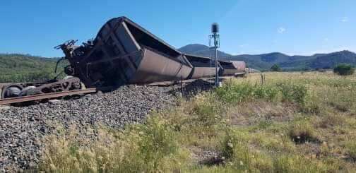 Long clean-up of derailed coal train on Sandy Hollow-Gulgong line