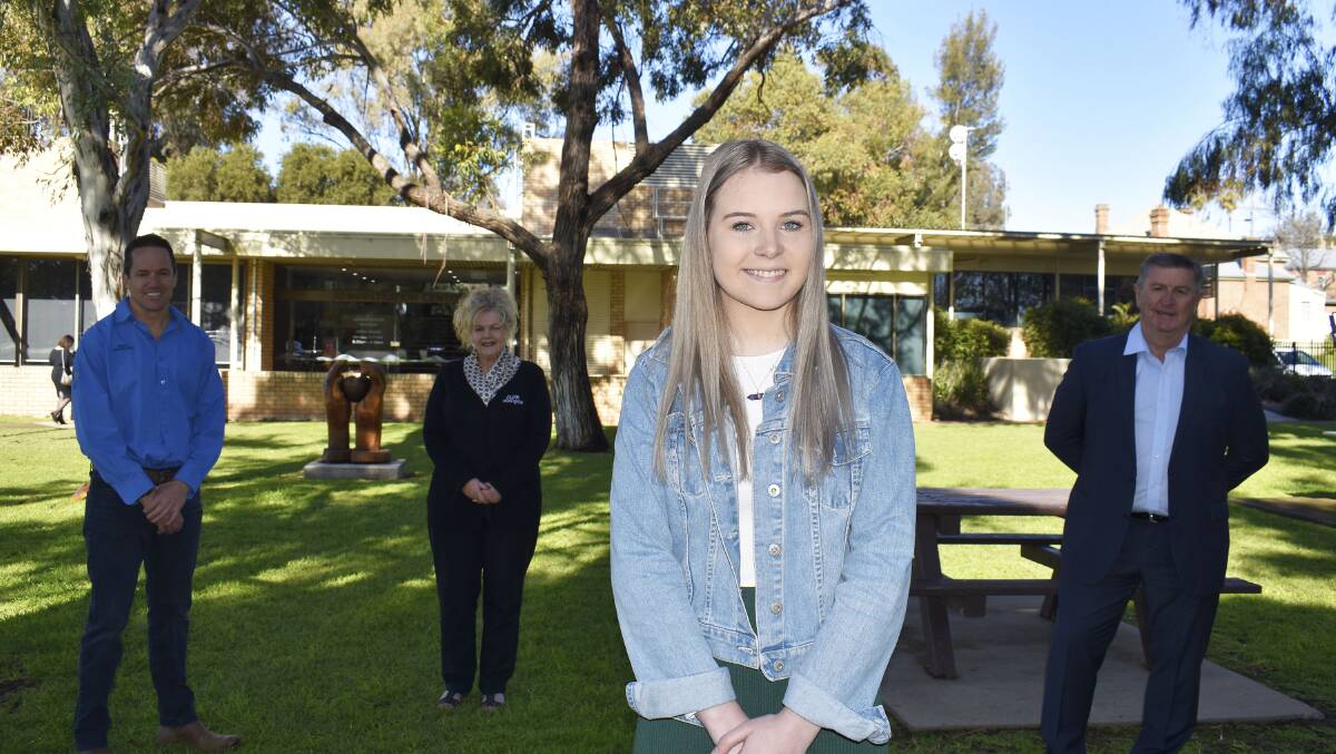 Scholarship recipient Meg Kelly, pictured with Kieren Bennetts (Wilpinjong Coal), Maureen Hutchison (Club Mudgee), and Mayor Des Kennedy.