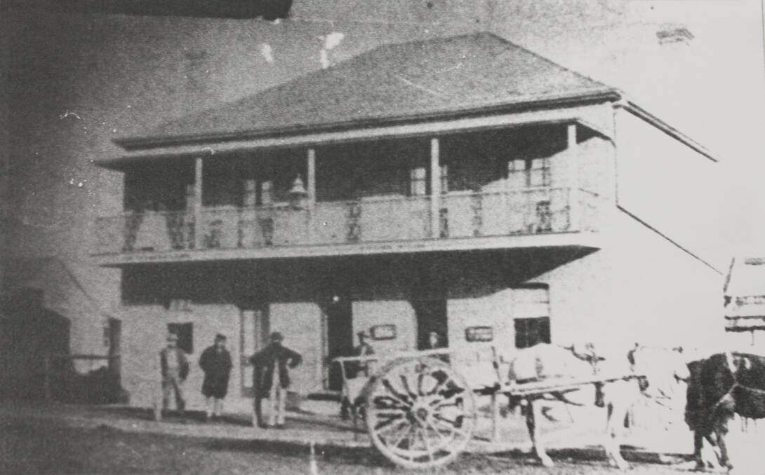 The narrower Farmers' Arms/Town Hall Hotel before it was extended on the western side and with its original balcony, photo courtesy of Mudgee Historical Society.