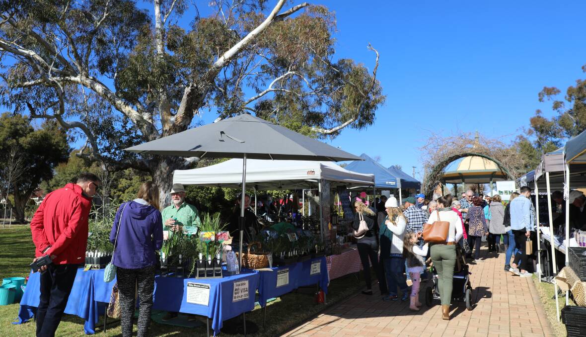 The relocation of the Mudgee Farmers' Market to Robertson Park last year was a full-circle moment for the location, which was previously known as Market Square, photo by Simone Kurtz.