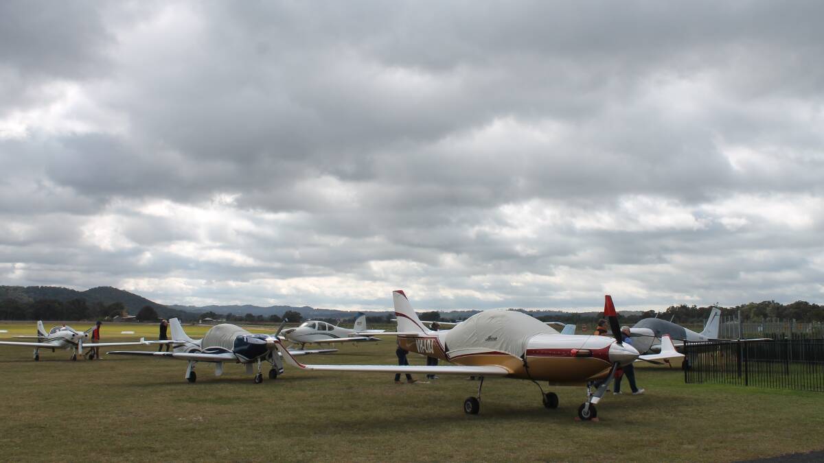 Lancairs land in Mudgee for national fly in