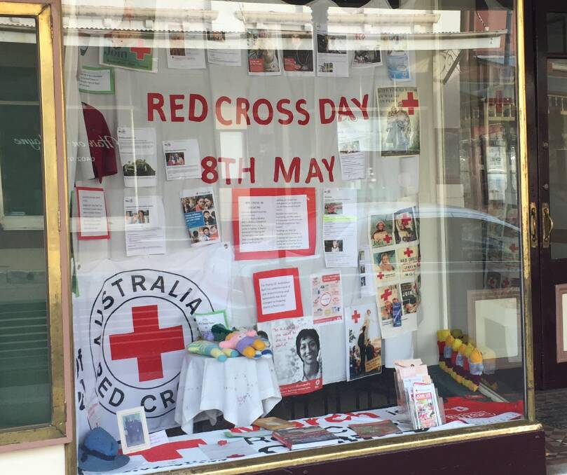 The Gulgong branch of the Red Cross Mayne Street window display.