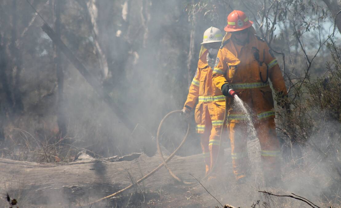 'Prepare for fire threat this long weekend', NSW RFS