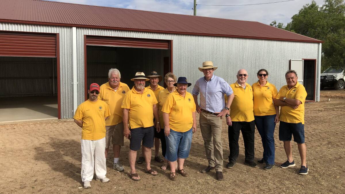 Mudgee Lions Club members show Andrew Gee MP progress of their new building, which is at lock-up stage in anticipation of a 2020 opening.