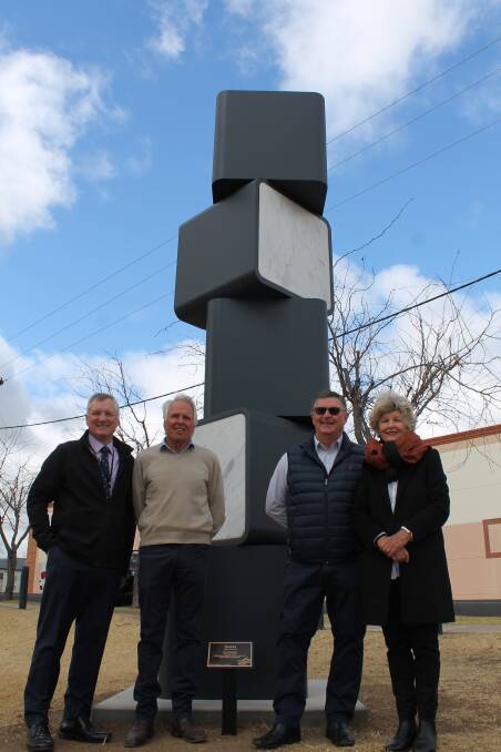 Mid-Western Regional Council general manager, Brad Cam, Gerald Norton-Knight, mayor Des Kennedy, and Kay Norton-Knight, pictured with 'Pentad'.