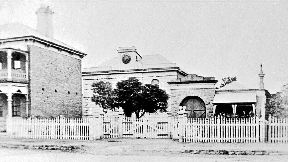 The Mudgee Gaol building fronting Market Street, east of the intersection with Court Street, photo courtesy of Mudgee Historical Society.