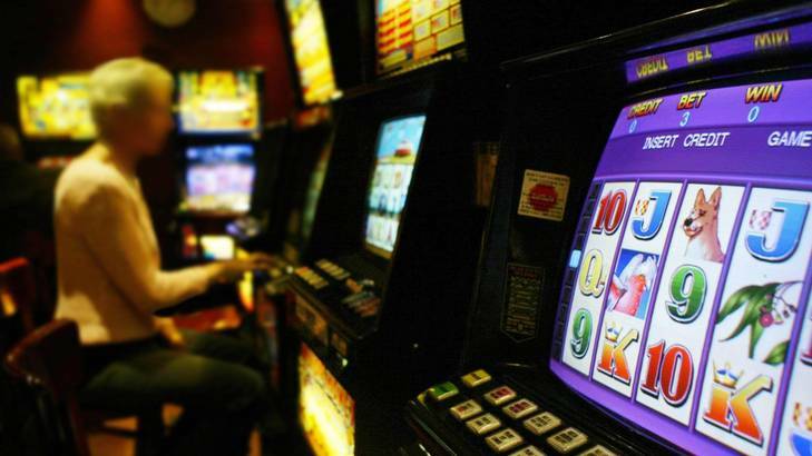 There are nearly 300 electronic gaming machines in the Mid-Western LGA. Photo: File