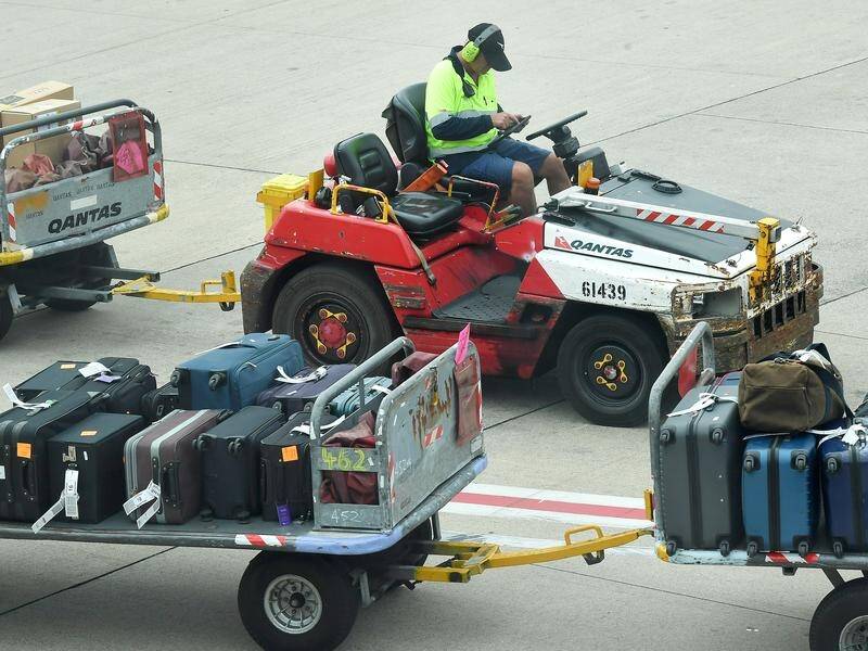 Qantas has lost its High Court appeal on a decision to outsource baggage handling roles. (Dave Hunt/AAP PHOTOS)