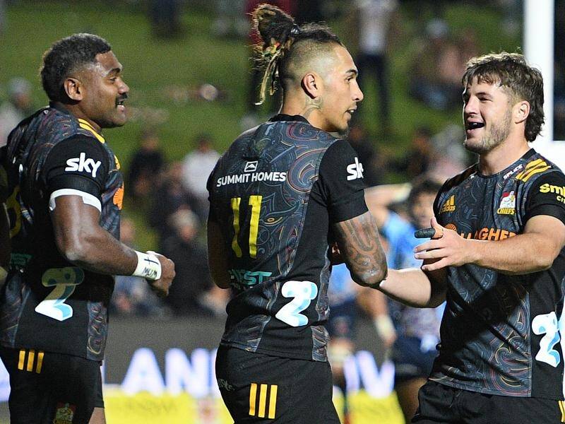 Sean Wainui (c), the only player to score five tries in a Super Rugby game, has died in a car crash.