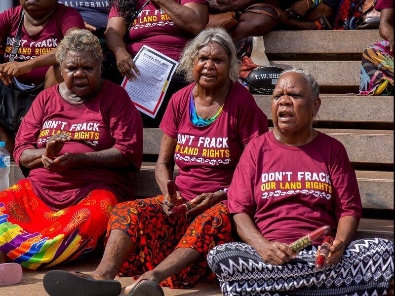 A ban on fracking in the NT is expected to be lifted by the Territory government.