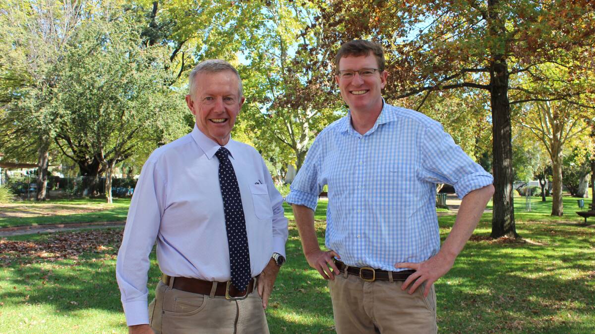 Federal member for Parkes, Mark Coulton and Nationals candidate for the seat of Calare, Andrew Gee in Mudgee last week.
