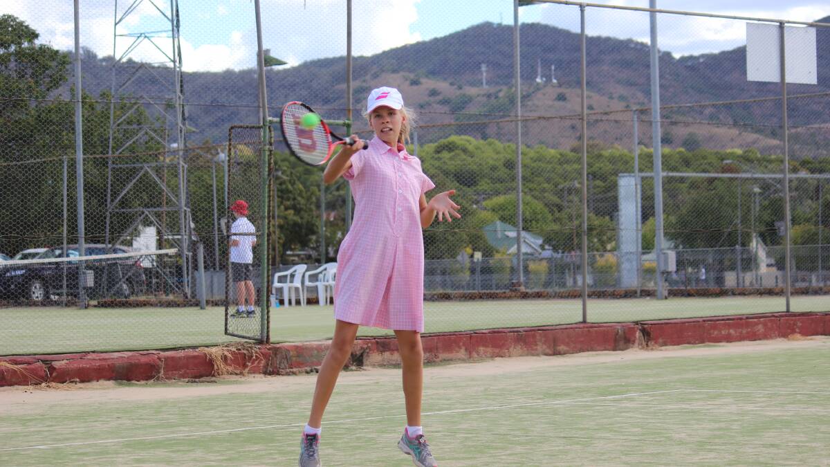 Imogen Kearins shows good technique during her Mudgee District Tennis Club junior competition match on Monday. PHOTO: DARREN SNYDER
