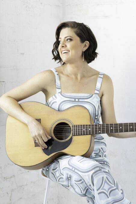 Amber Lawrence will complete the duo with Catherine Britt for the Love and Lies tour coming to Mudgee. Supplied