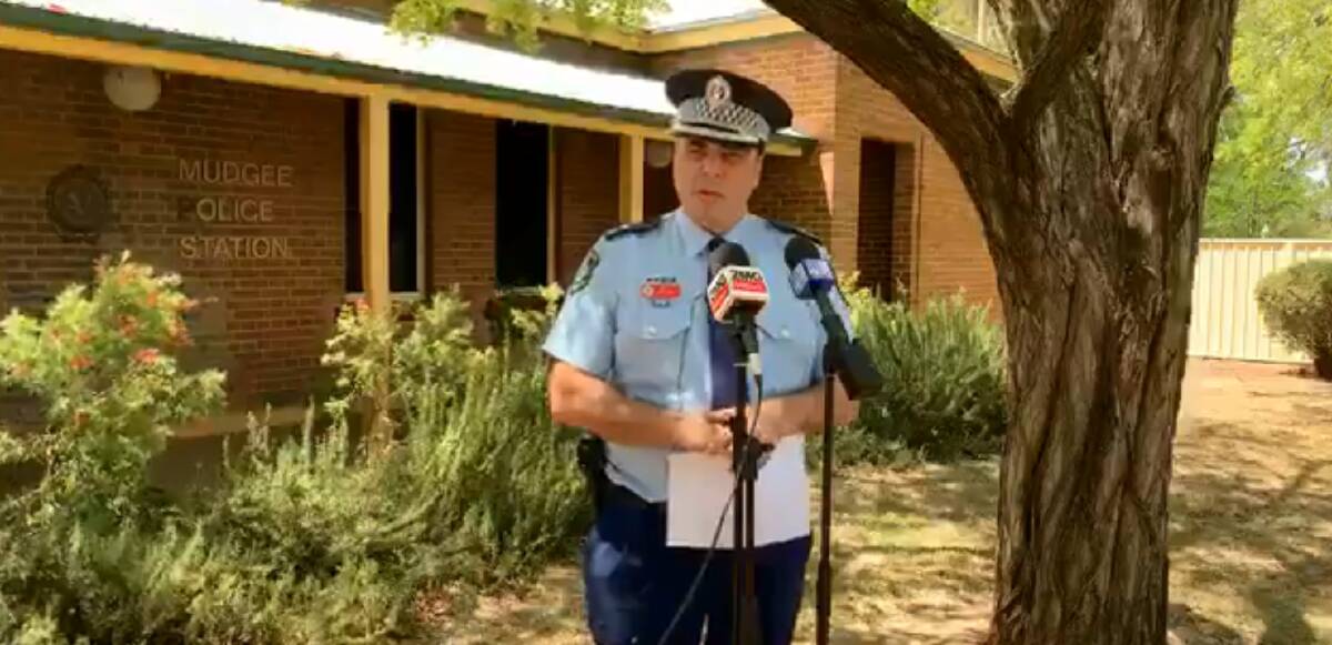 Acting Superintendent Keith Ridley speaking outside Mudgee Police Station.