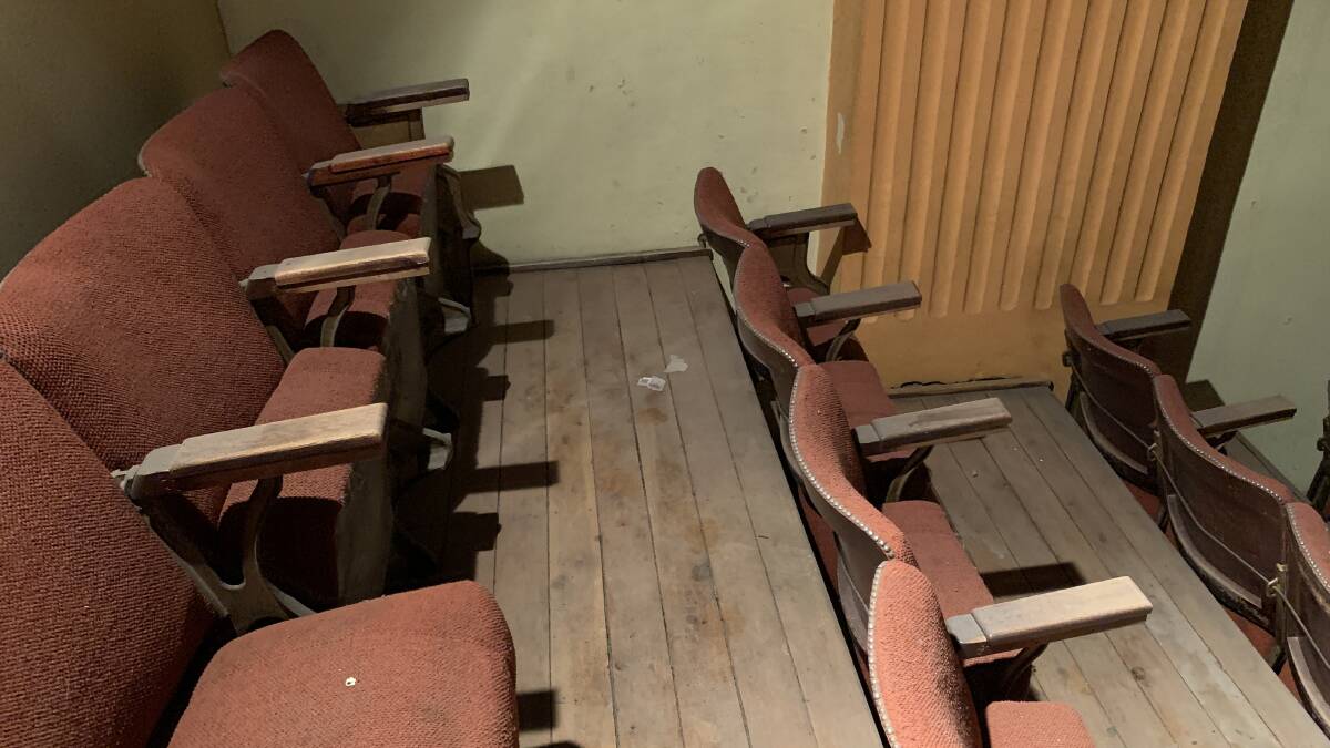 The old-style seating at the Regent must remain.
