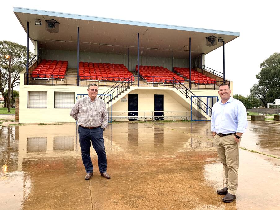 BOON: Mayor Des Kennedy with Member for Dubbo, Dugald Saunders in Gulgong. Photo: Supplied
