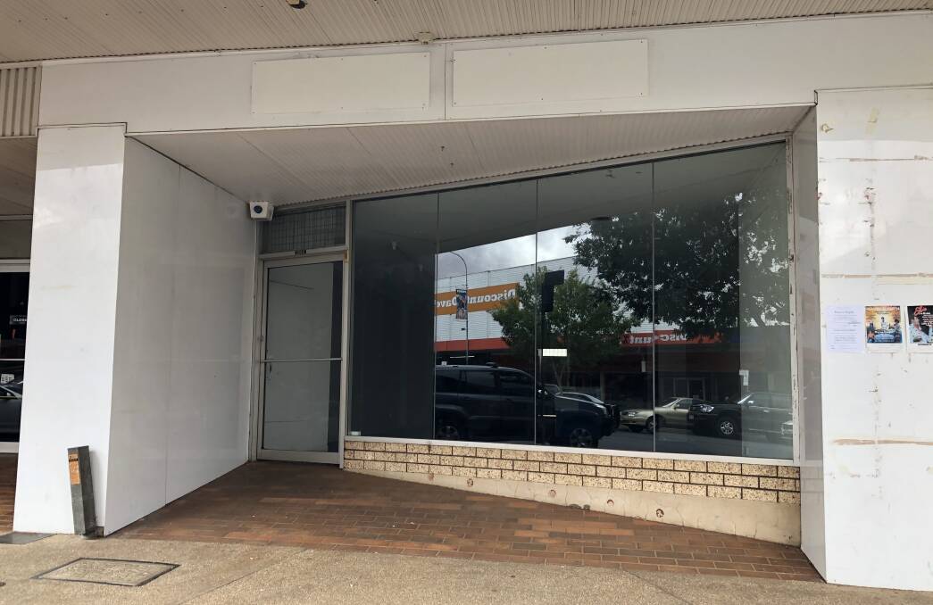 CLOSED: The EB Games store in Parkes was suddenly shut down despite assurances from the retailer a month ago that it would remain open. Photo: CHRISTINE SPEELMAN