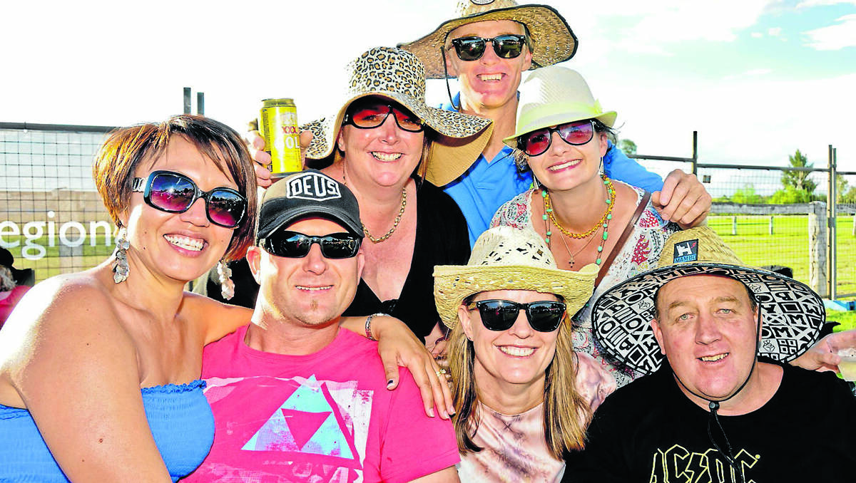 Natalie and Dean Messenger, Kelli O’Connell, Andrew, Shari Brown, Tanya Keenan and Tim Brown of Mudgee  at the Red Hot Summer Tour concert. Photo by Sandy Smith 	260113 SS/ParklandsConcert/2173