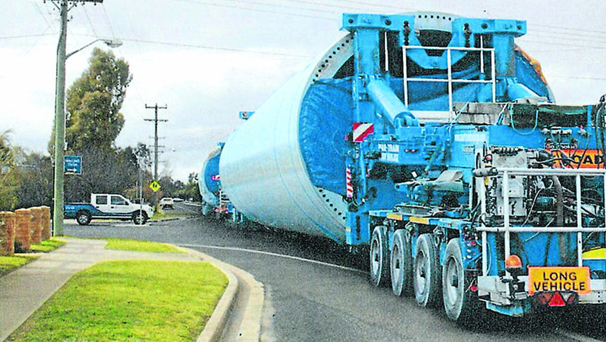 A Mid-Western Regional Council impression of oversized vehicles that may pass through Mudgee and Gulgong on their way to the Crudine Ridge Wind Farm.